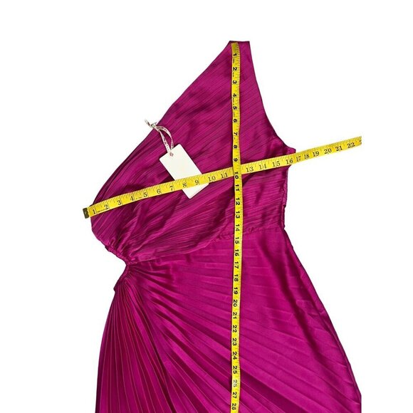 Rosevelvet Magenta One Shoulder Pleated Cutout Dress NWT M Holiday Cocktail - Picture 7 of 10